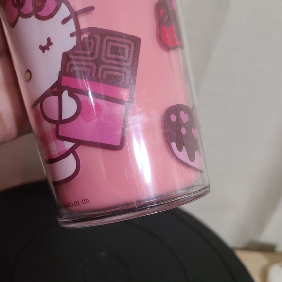 Zak Hello Kitty reusable cup tumbler with straw - Picture 4 of 12